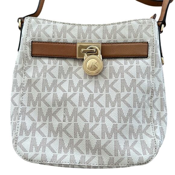 Michael Kors Hamilton Travel Messenger Crossbody Bag and matching wallet - Picture 2 of 10